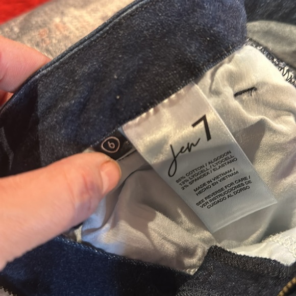 Jen7 - Picture 7 of 7